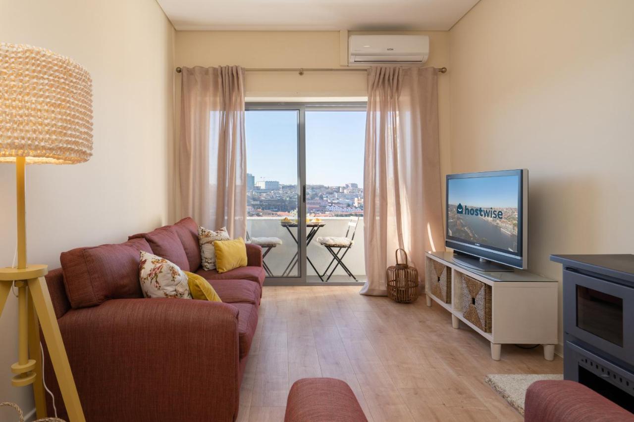 شقة Gaya Avenue Flats - Elegant Contemporary Flats With Balcony فيلا نوفا دي غايا المظهر الخارجي الصورة